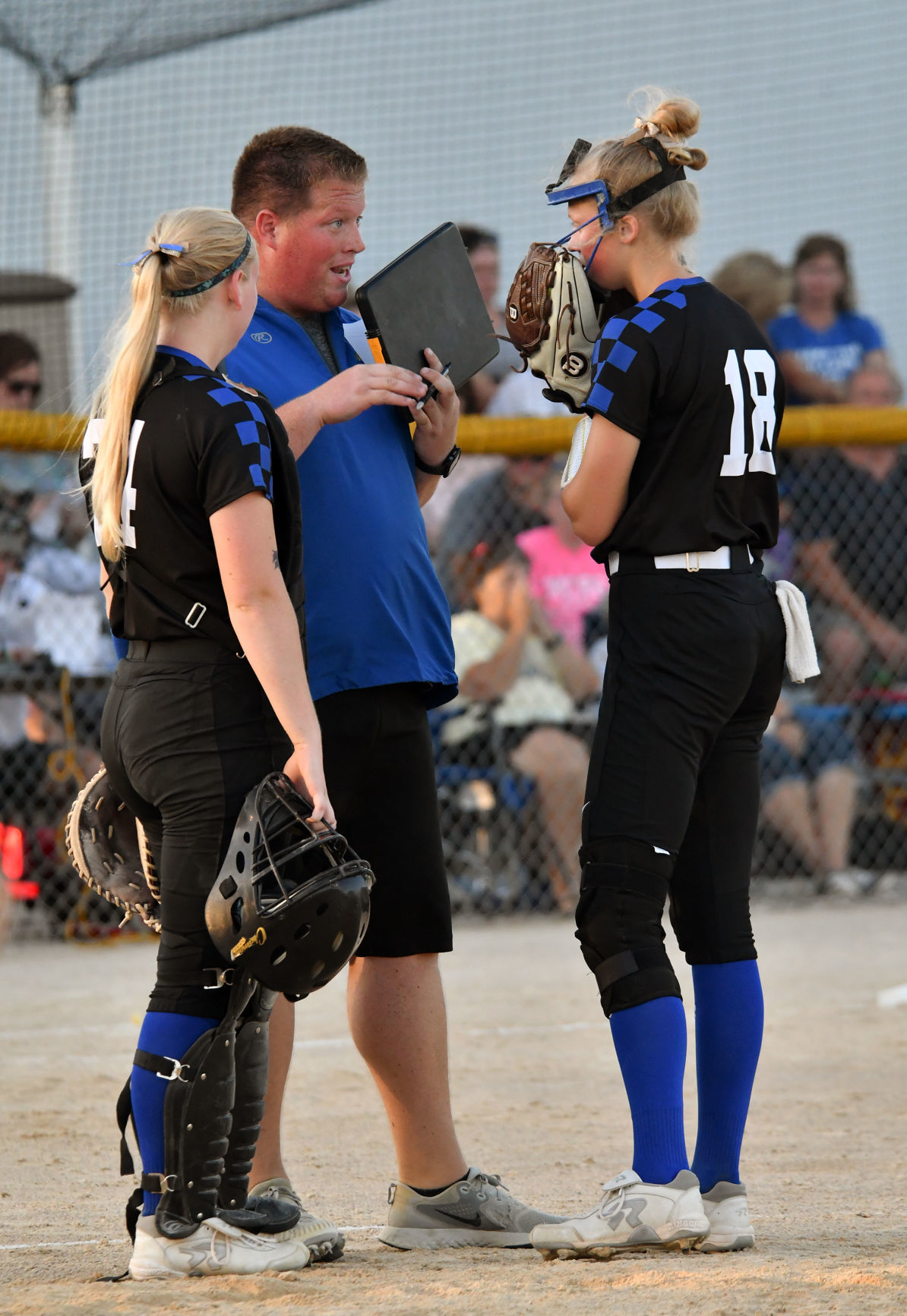 Durant vs Dyersville Beckman Class 2A regional final.